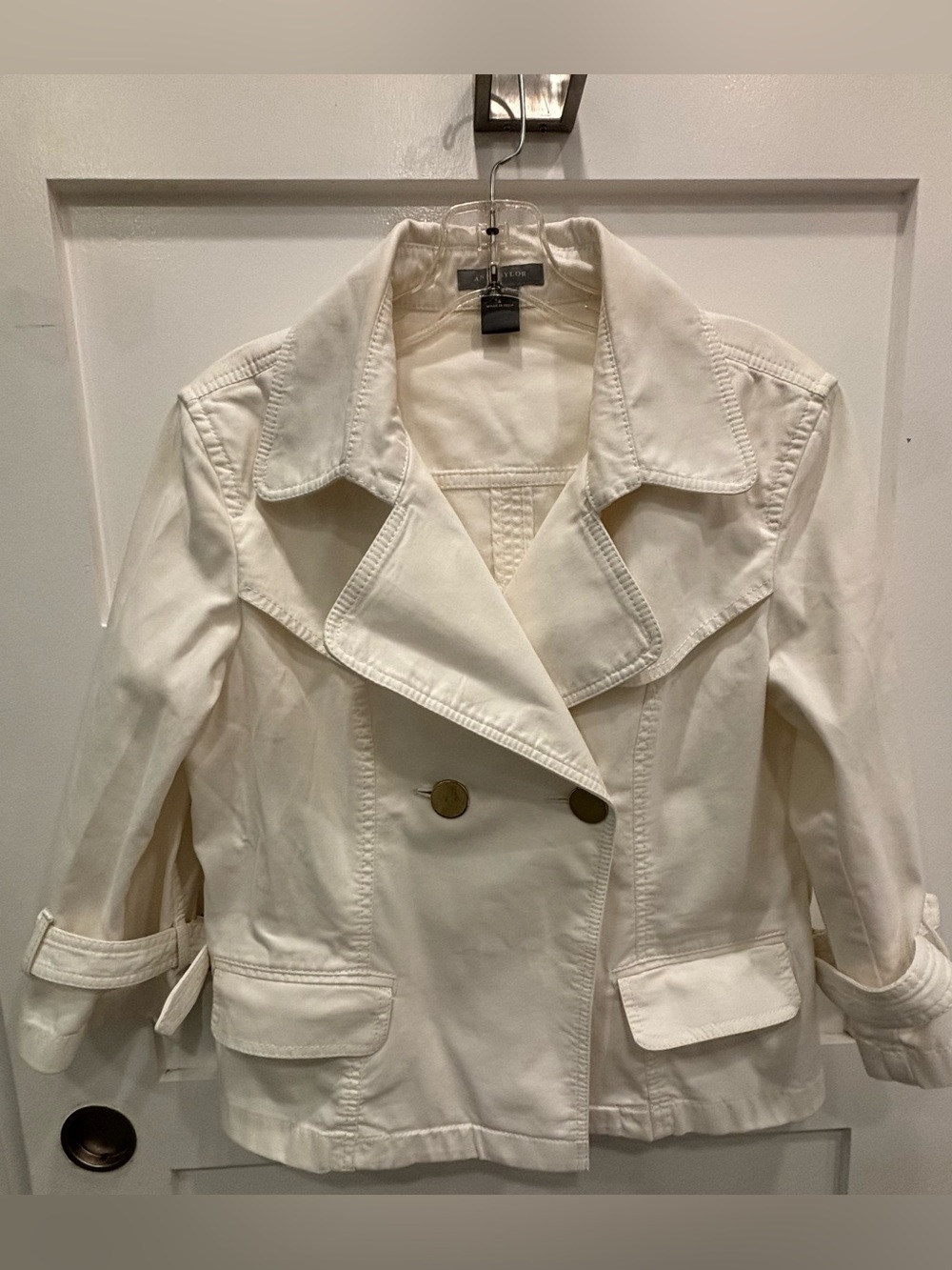 Ann Taylor Cream Double-Breasted Cropped Trench Jacket